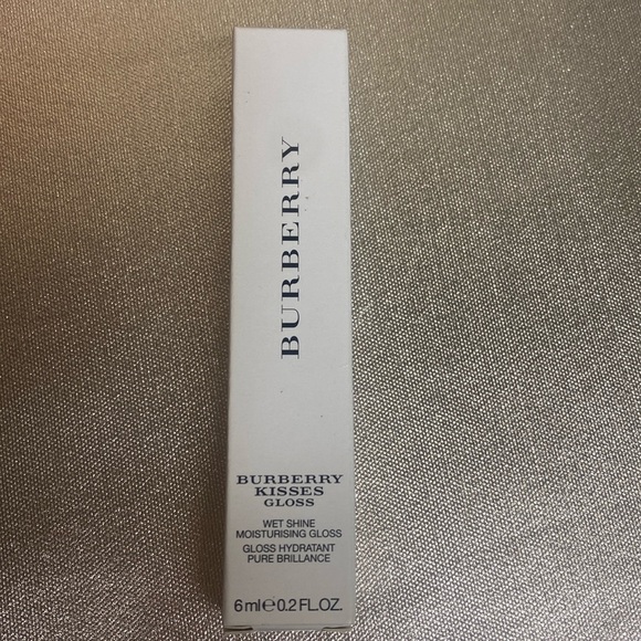 Burberry Kisses Gloss in Poppy Red 113 - Picture 4 of 8